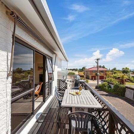 Lake Vista At Two Mile Bay- Taupo Central Home Екстер'єр фото