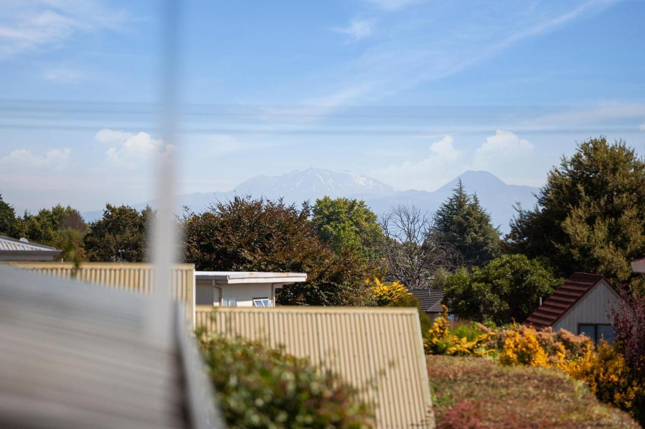 Lake Vista At Two Mile Bay- Taupo Central Home Екстер'єр фото