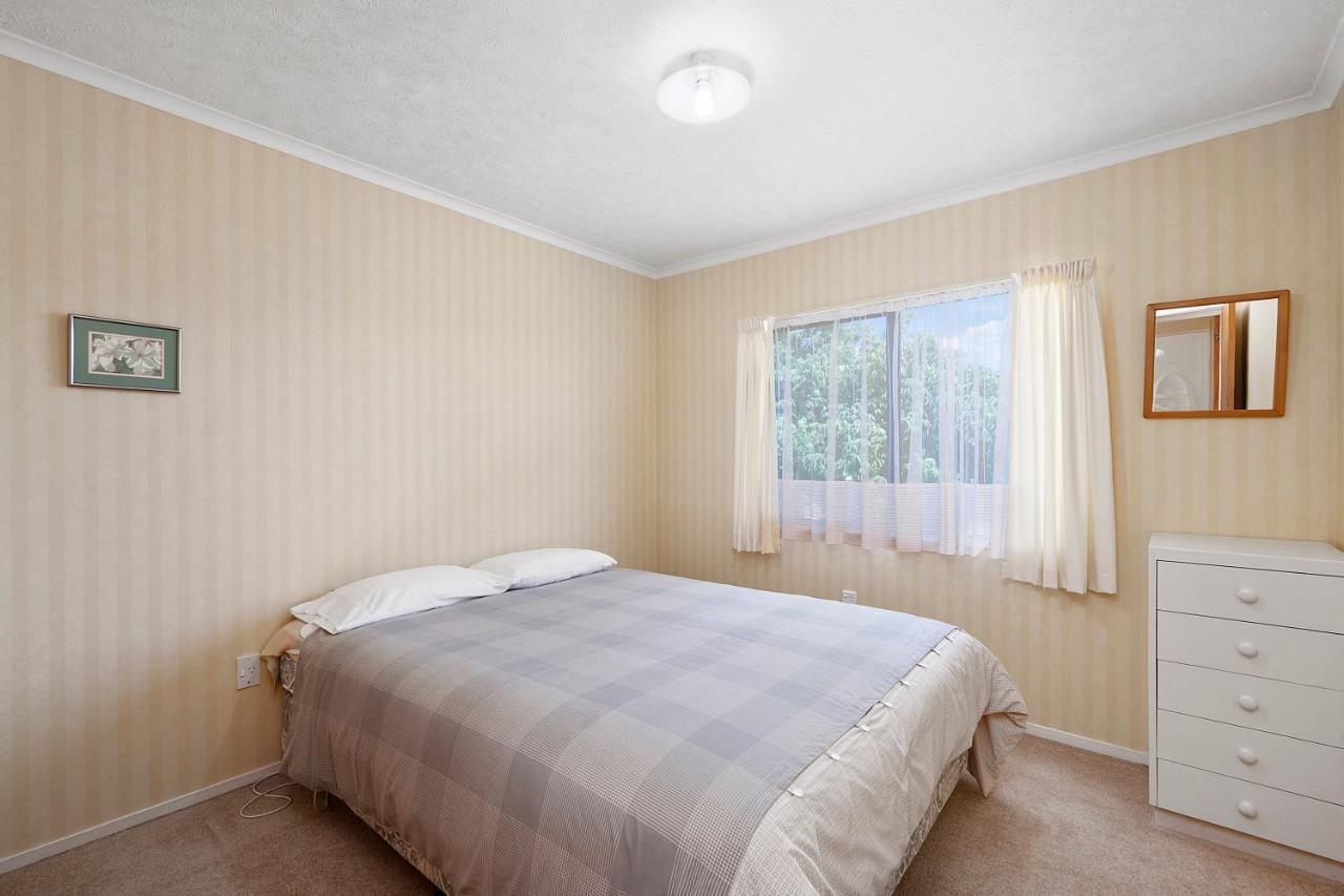 Lake Vista At Two Mile Bay- Taupo Central Home Екстер'єр фото